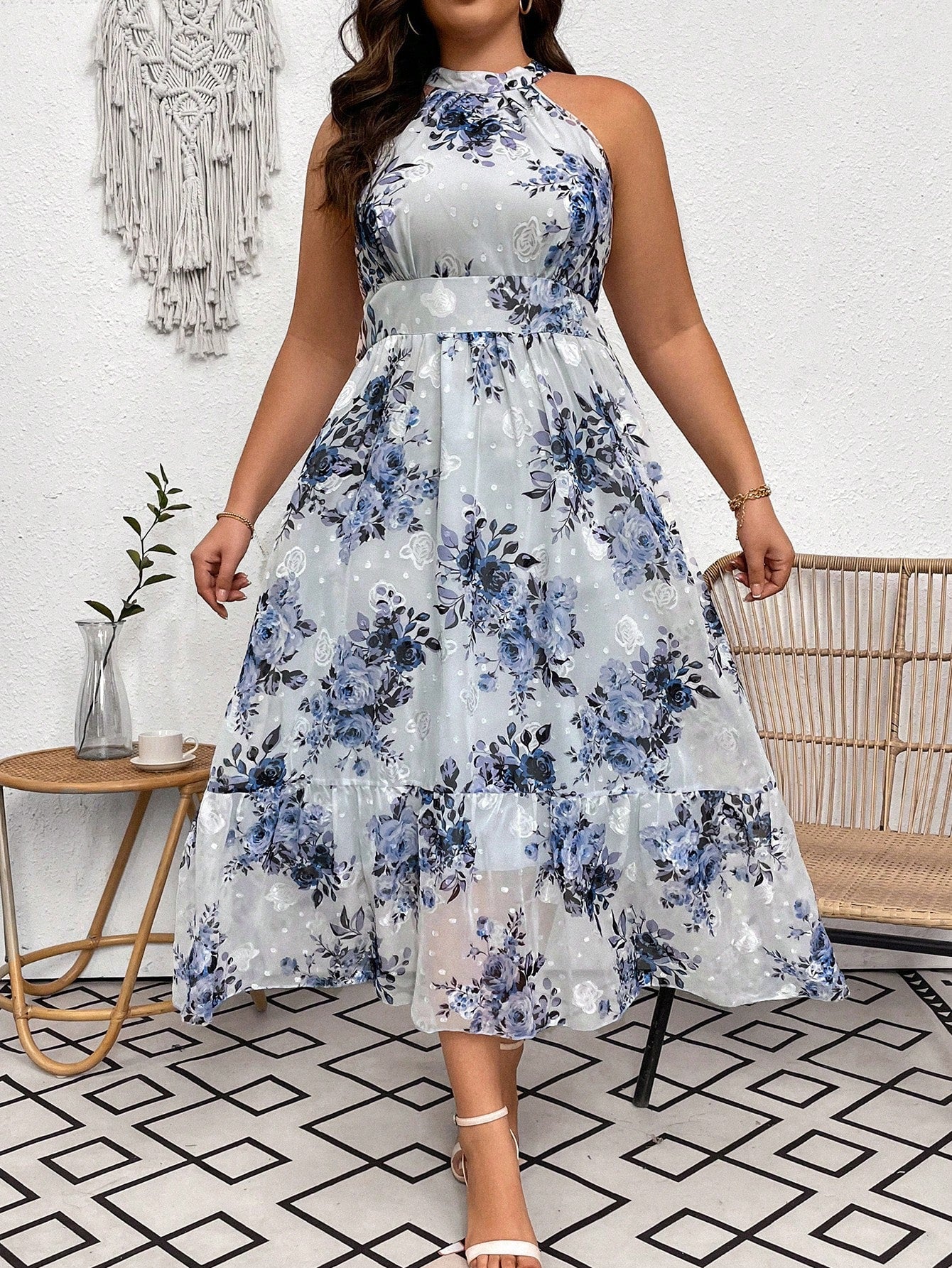 Vestido Feminino Frente Única Mary. Plus Size