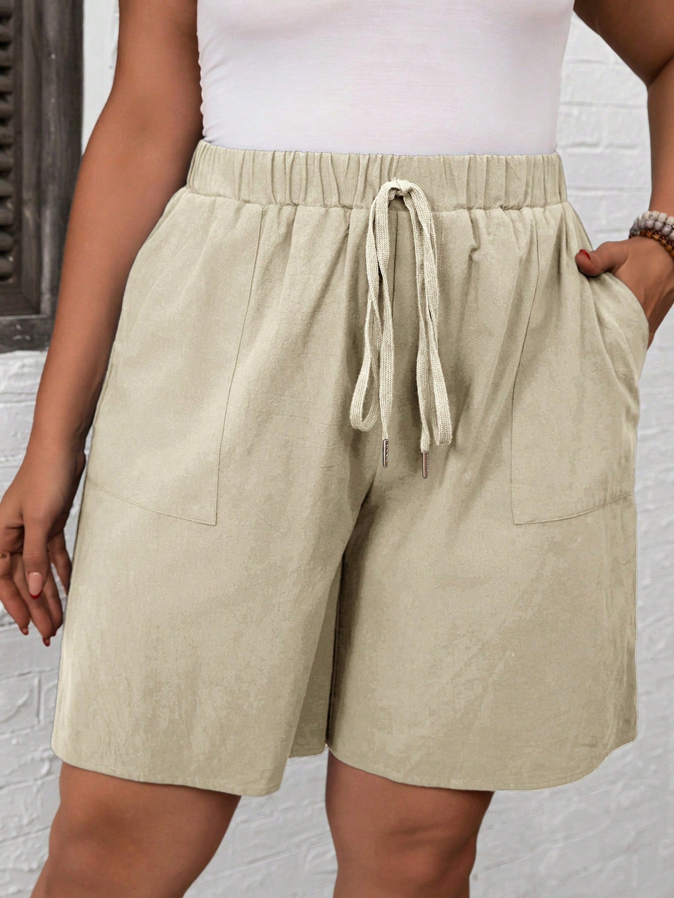 Short Simple Feminino Cintura Elástica Andreia.  Plus Size