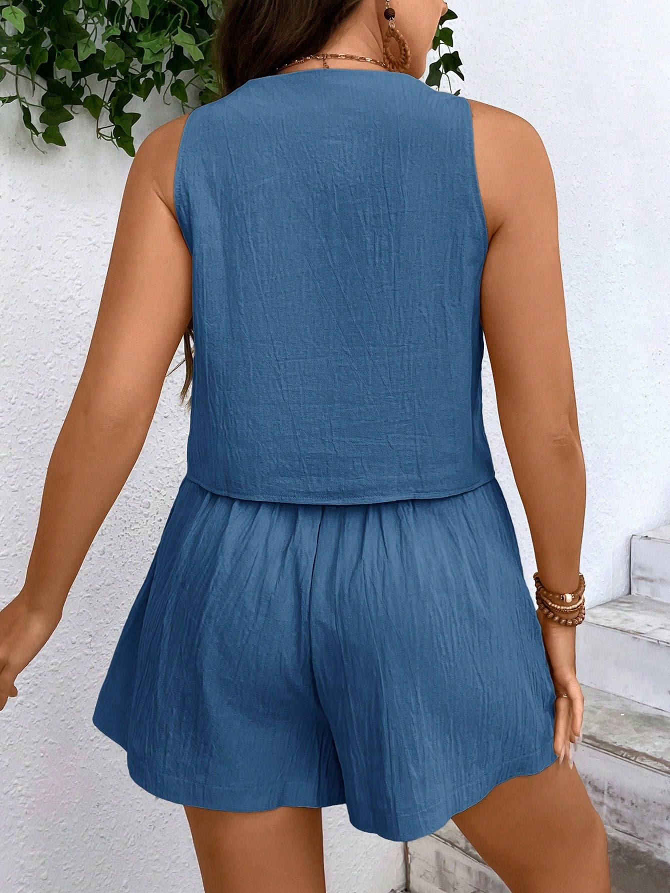 Conjunto feminino de short e jaleco Enne. Plus Size