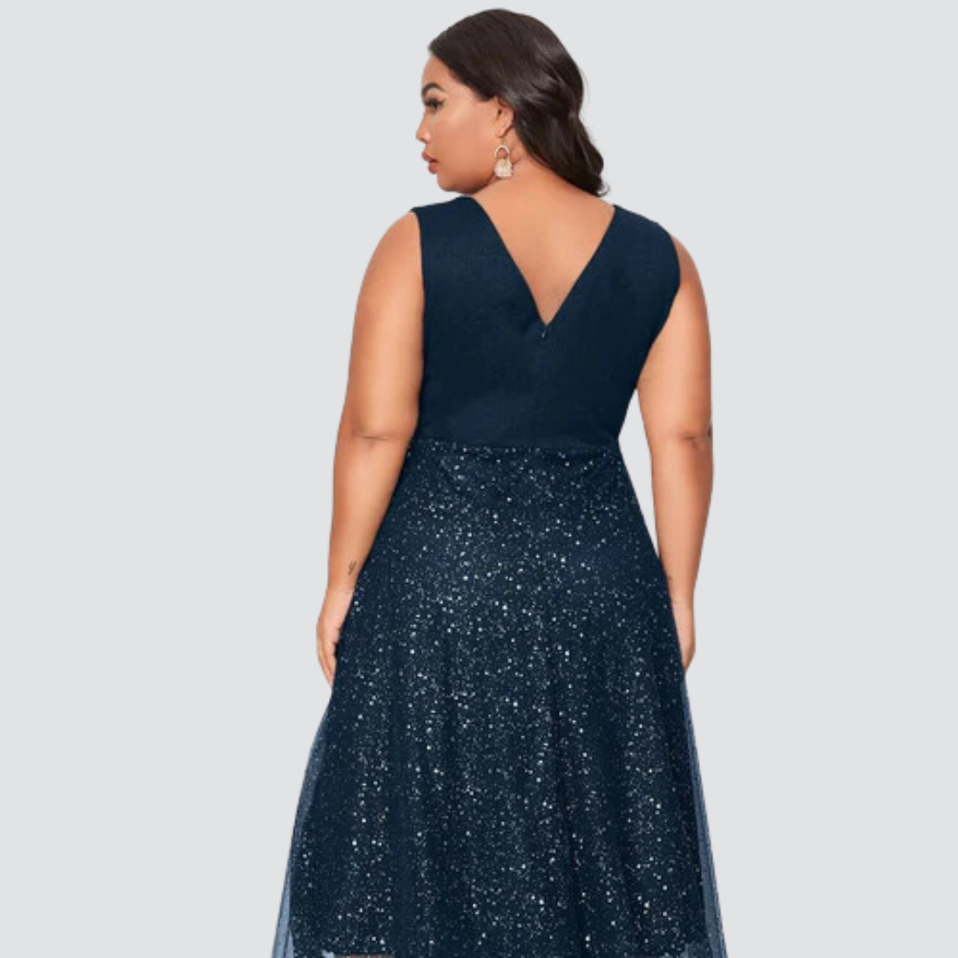 Vestido Curto Genova - Plus Size