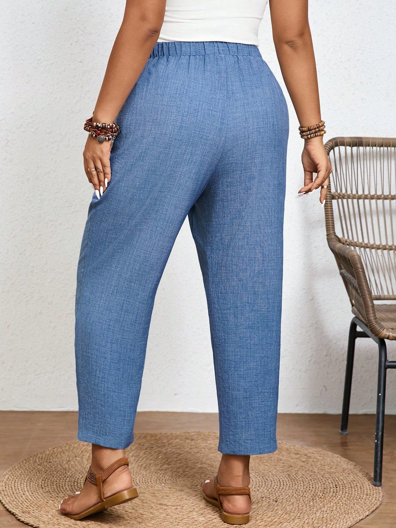 Calça feminina com elastico na cintura Lidia. Plus Size