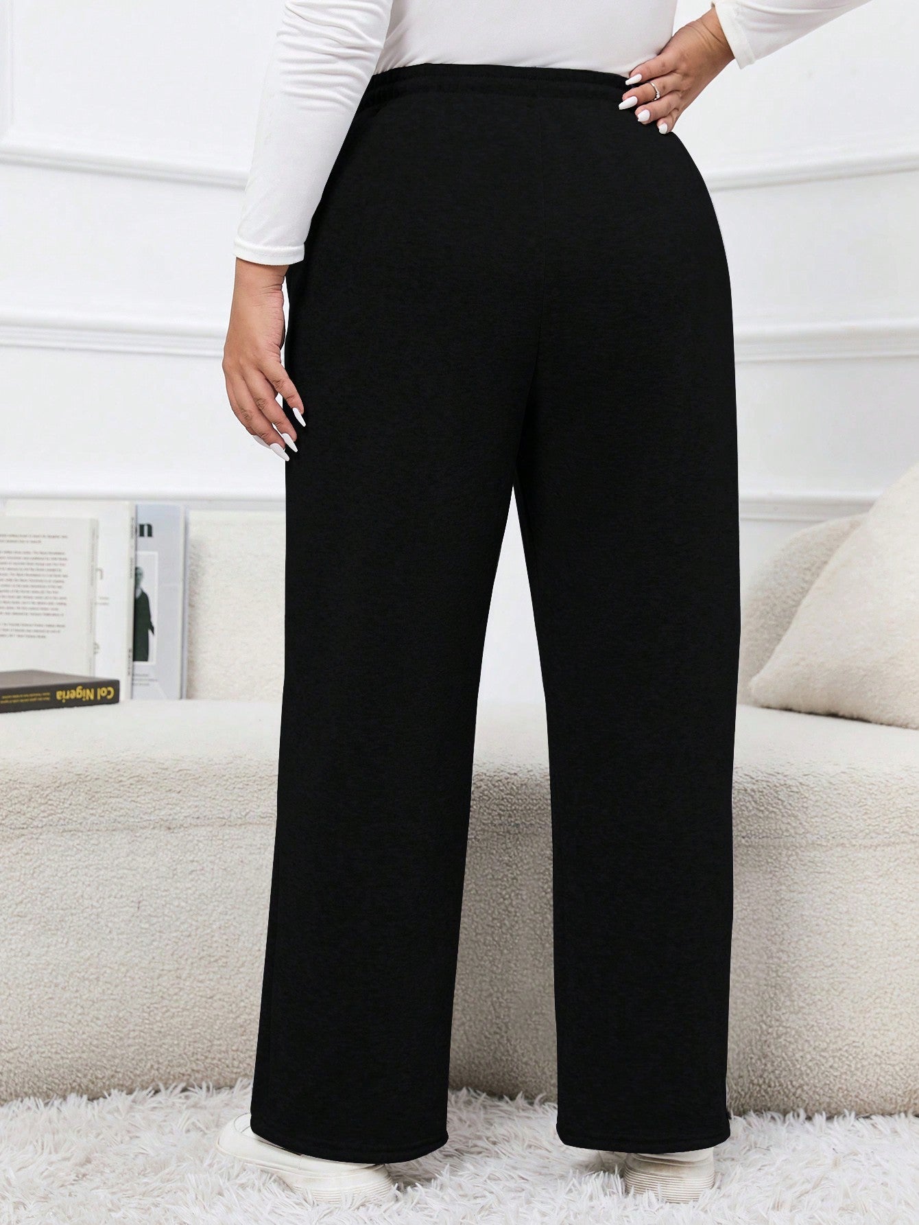 Calça feminina Casual com Cordão Danielle. Plus Size